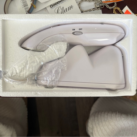 REVLON age defying smoother skin - Picture 5 of 7